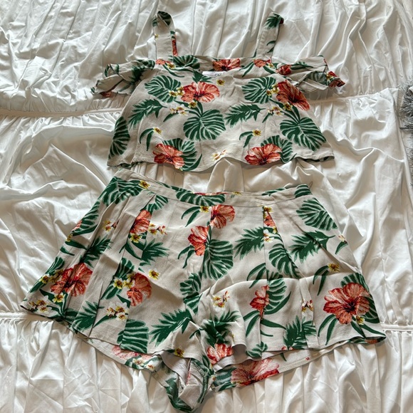 Southern charm tropical two piece set crop top flowy shorts summery medium women - Picture 1 of 12